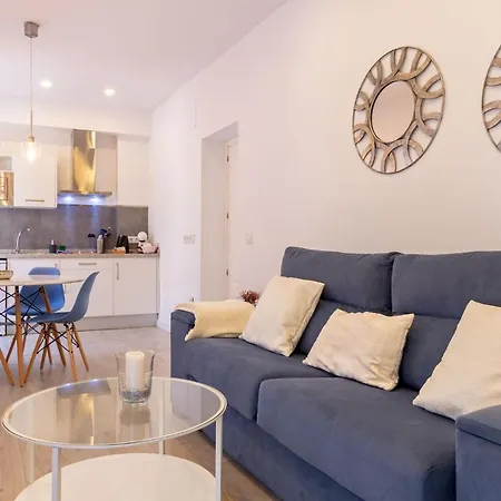 Nine O Clock San Luis Skyview Apartment Seville Exterior photo