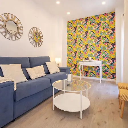 Nine O Clock San Luis Skyview Apartment Seville Exterior photo