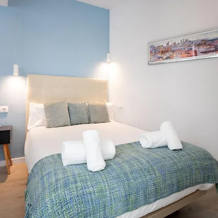 Nine O Clock San Luis Skyview Apartment Seville Exterior photo